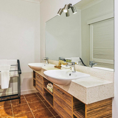 The Reef House Palm Cove image