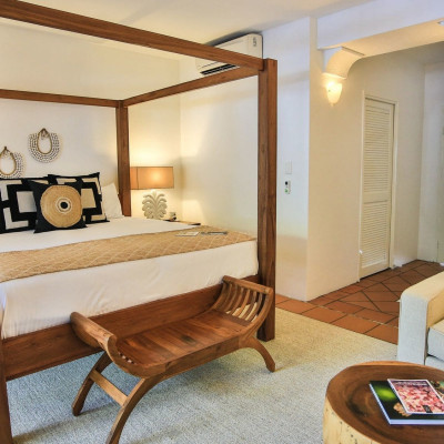 The Reef House Palm Cove image