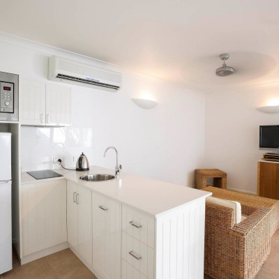 The Reef House Palm Cove image