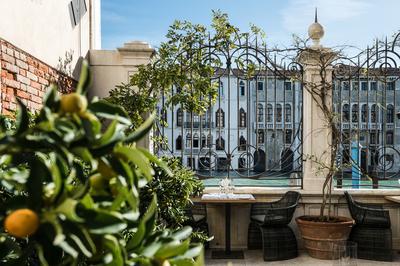 Dining - Garden Terrace