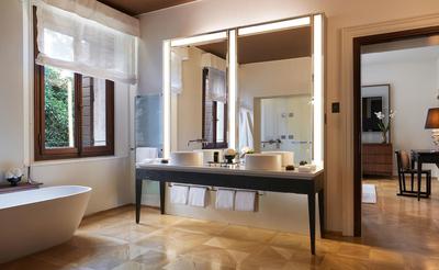 Palazzo Room