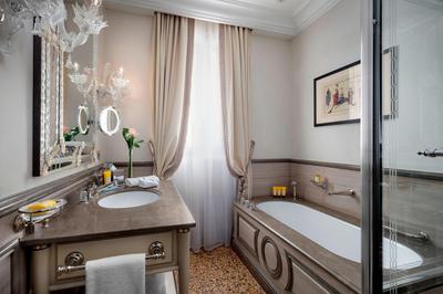 Signature Suite