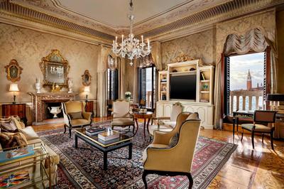 Signature Suite