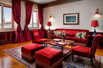 Lagoon View Suite