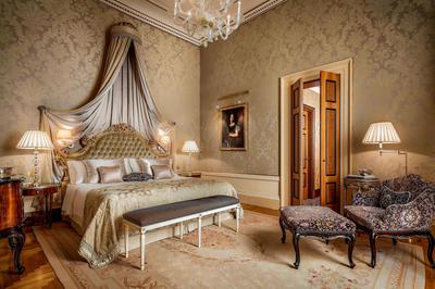 Signature Suite