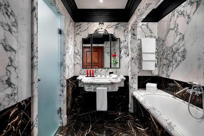 Lagoon View Suite