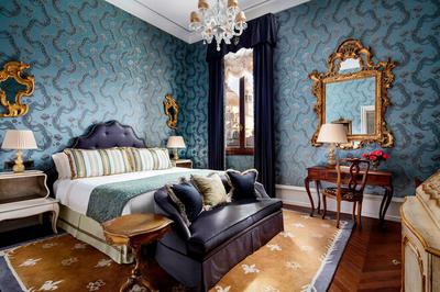 Landmark Room