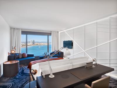 Fabulous Sky Room