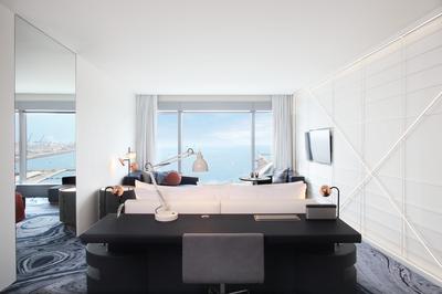 Wonderful Sky Room