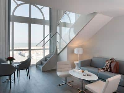 "Queen of Beaches" Suite Sea View