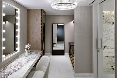 Executive Suite, Lounge Access