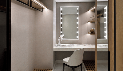Tower Suite, Lounge Access