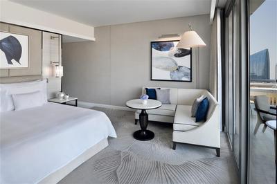 Premier Fountain View Room King