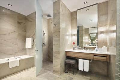 Luxury Suite