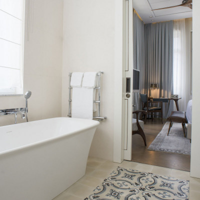 Grand Deluxe Room