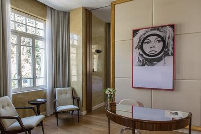 King Albert Suite