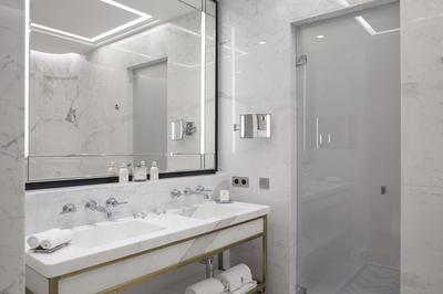 2-Bedroom Diamond Suite - Garnier