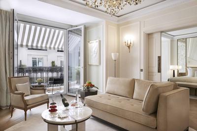 Suite - City or Patio view