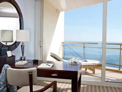 Deluxe Sea View Room
