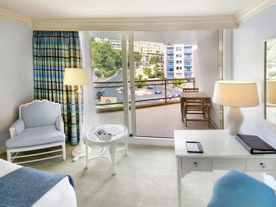 Fairmont Room Hairpin