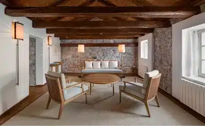 Grand Cottage