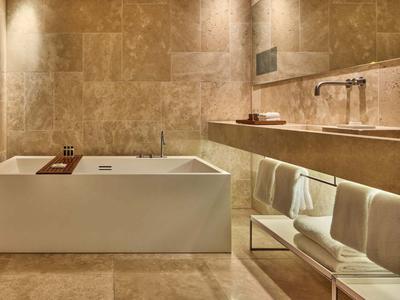 Royal Duplex Suite