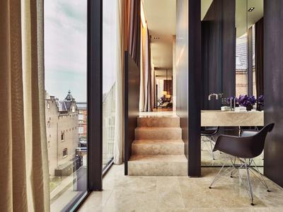 Penthouse Suite