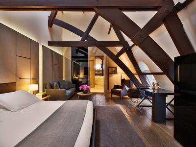 Rooftop Suite