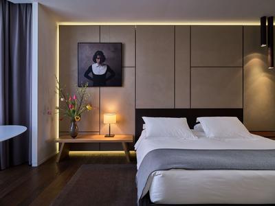 Residence Two Bedroom Suite