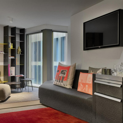 Cool Corner Exchange Suite