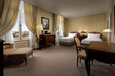 1 King Premium River View