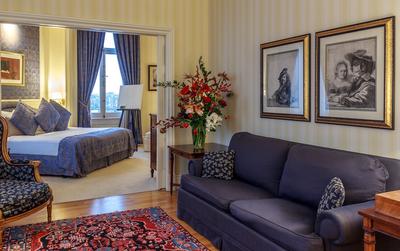 1 King Bed Rembrandt Suite City View