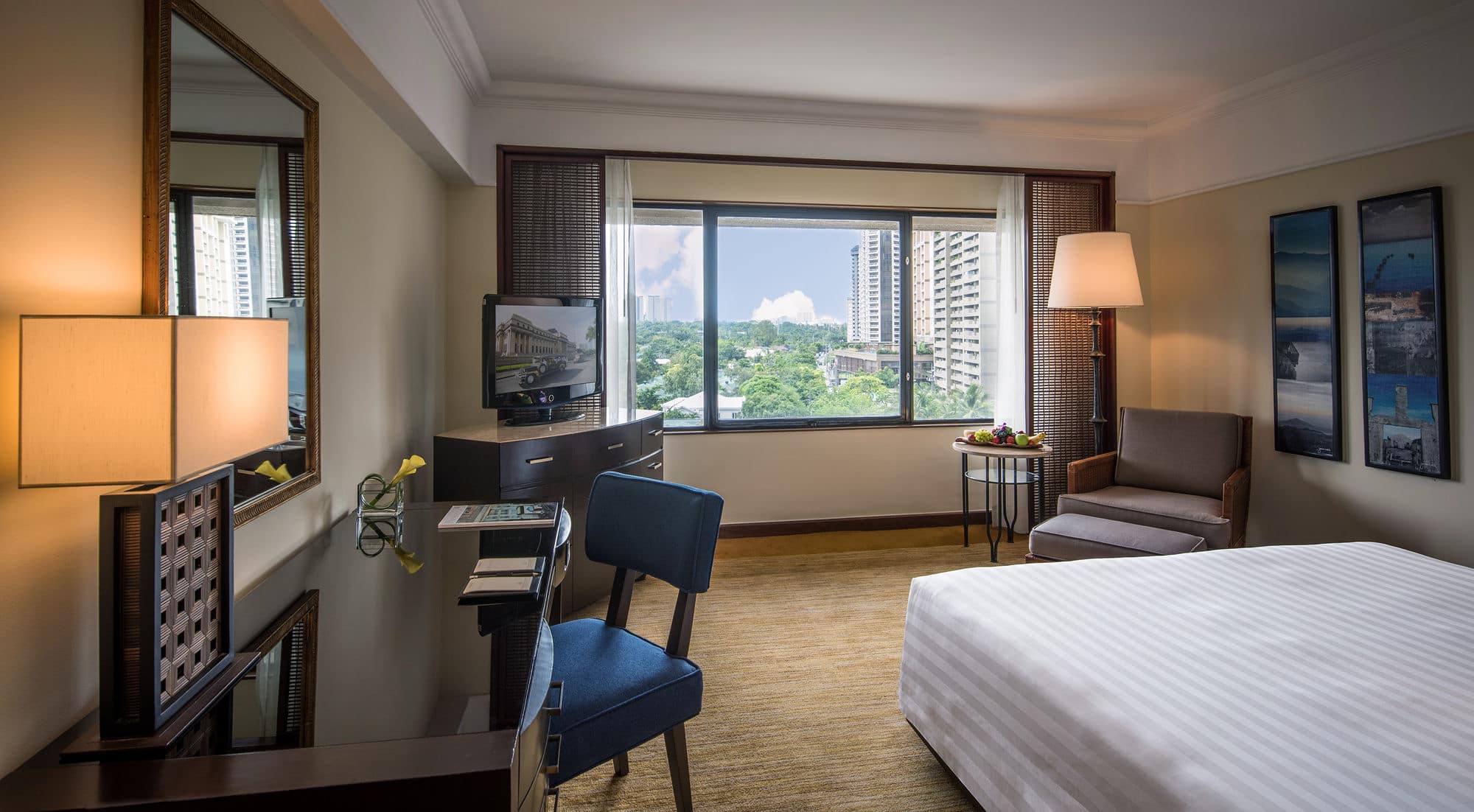 The Peninsula Manila