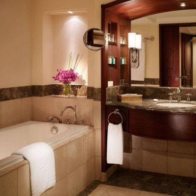 The Peninsula Manila image