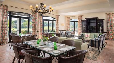 Clubhouse Restaurant