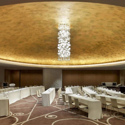 W Doha image