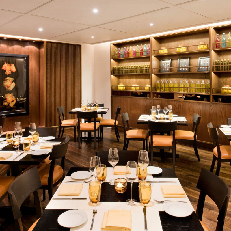 W Doha image