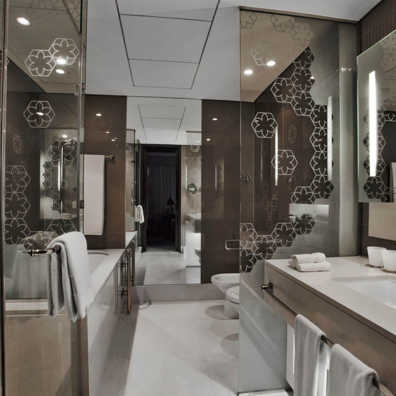 W Doha image