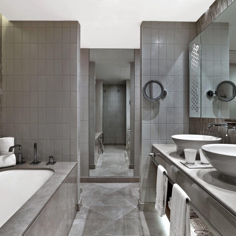 W Doha image