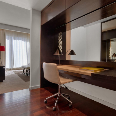 W Doha image