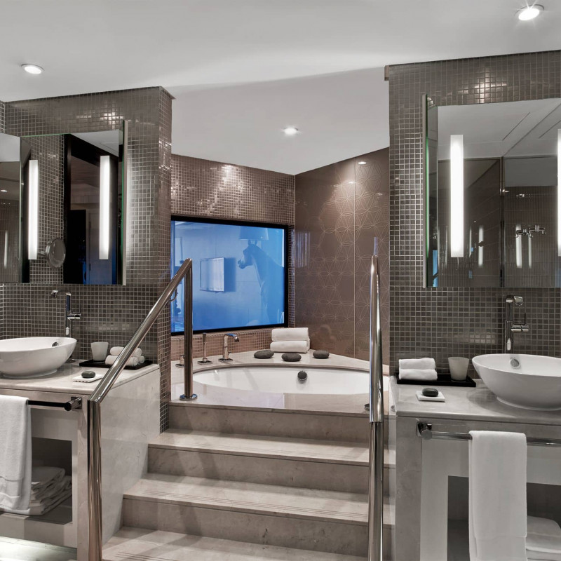 W Doha image