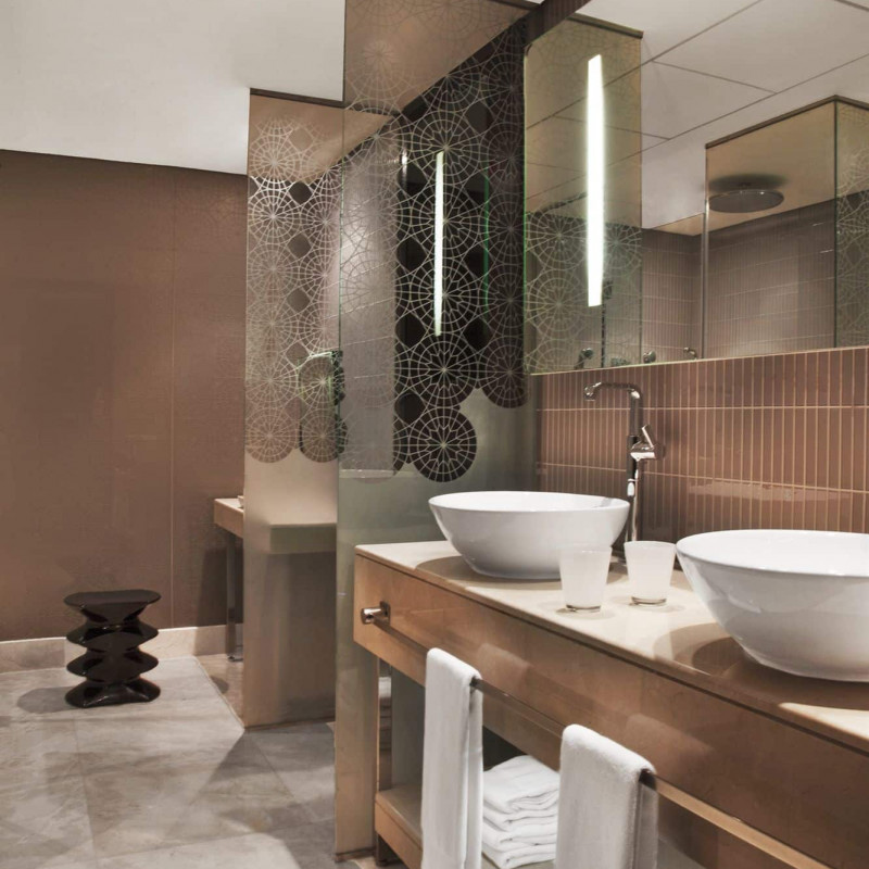 W Doha image