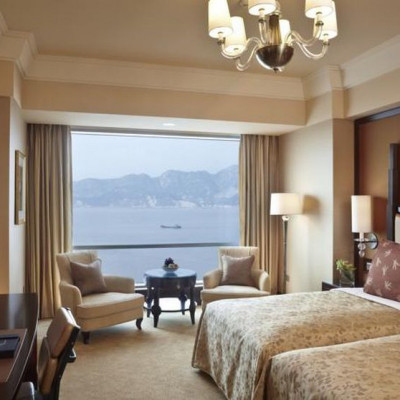 W Doha image