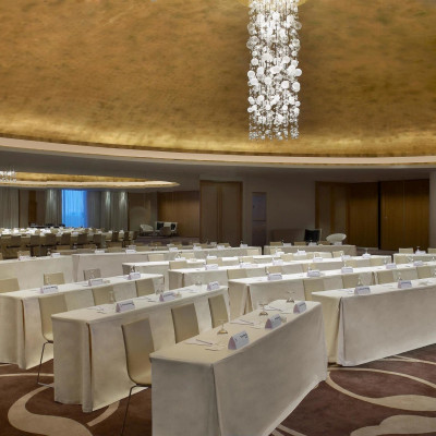 W Doha image