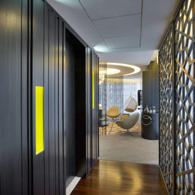 W Doha image