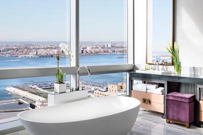 Landmark Sunset Penthouse
