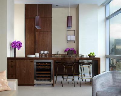 Landmark Sunset Penthouse