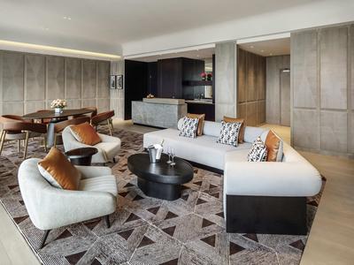 Governor Suite