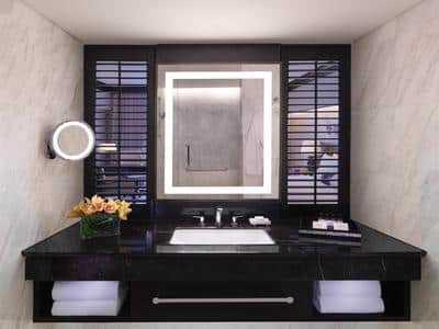 Signature King Suite