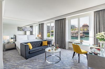 Deluxe River View Room